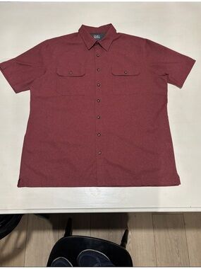 Croft & Barrow work shirt. 100% polyester. Men's XL. Like new condition. Sharp!